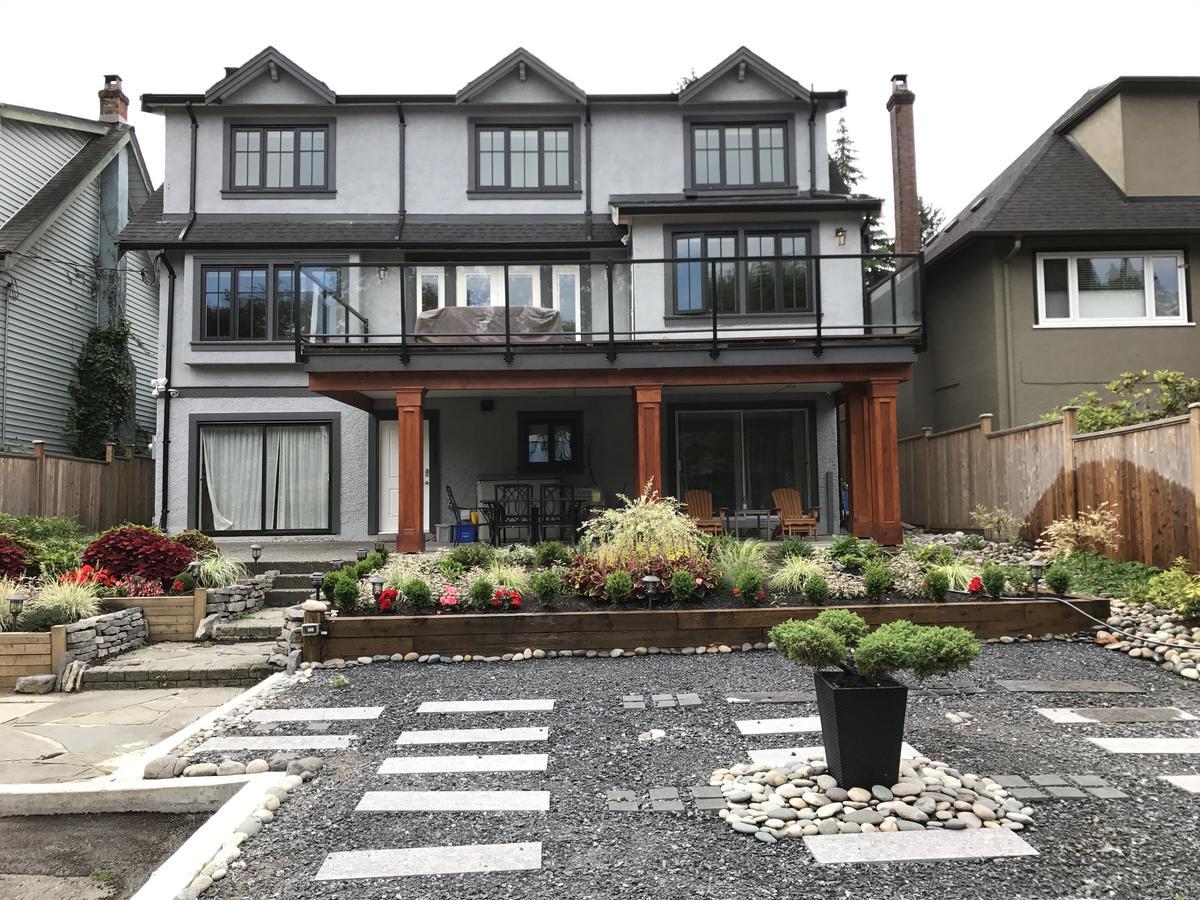 Bed and Breakfast Bay View House Ванкувер Экстерьер фото